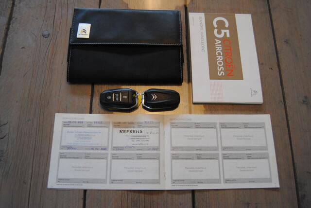 Citroen C5 Aircross 1.2 PureTech Shine \\ Apple carplay