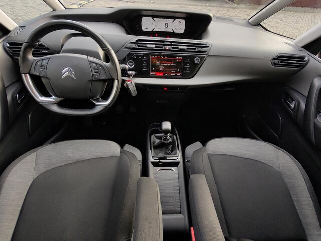 Citroen GRAND C4 PICASSO SpaceTourer 1.2 PureTech Business 7-Persoons Navi-Carplay Stoelverwarming Cruise-Control Nieuwe Distriburieriem