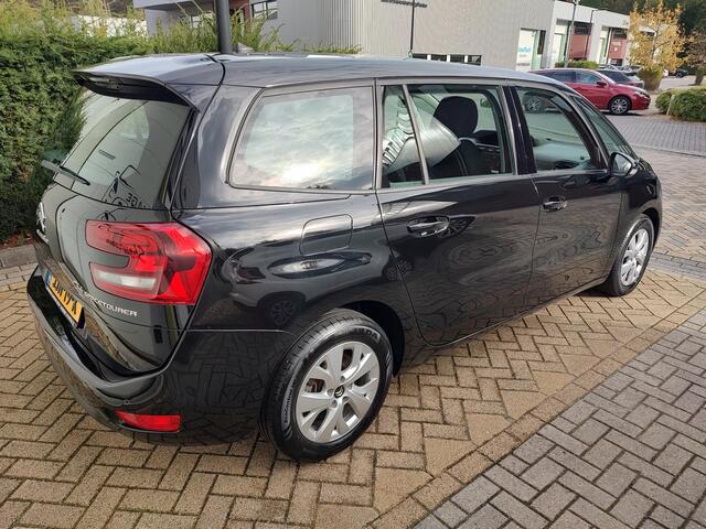Citroen GRAND C4 PICASSO SpaceTourer 1.2 PureTech Business 7-Persoons Navi-Carplay Stoelverwarming Cruise-Control Nieuwe Distriburieriem