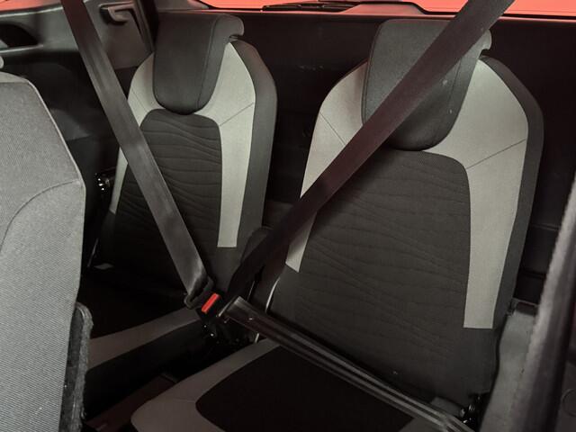 Citroen GRAND C4 PICASSO Citroën Grand C4 Picasso 1.2 PureTech Business | 7 Persoons | Navi | Trekhaak | Cruise