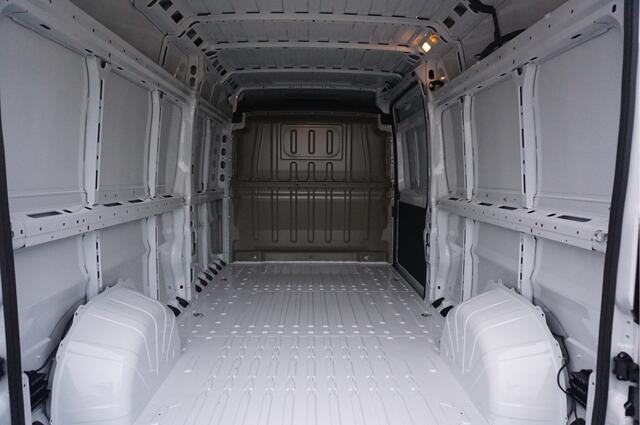 Citroen JUMPER 35 2.2HDI 180PK EAT8 Automaat L3H2 10" Navi, Clima, ACC, Cam + Digi cam, LED, 270º Deur!! NR. 741