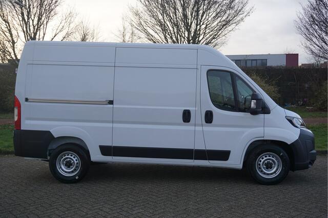 Citroen JUMPER 35 2.2 140PK EAT8 Automaat L2H2 BPM VRIJ!! 10" Navi, Clima, 360º Camera, LED, 270º Deur!! NR. L437*