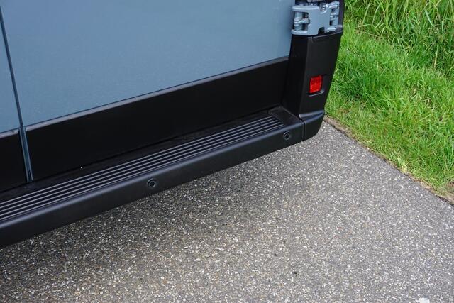 Citroen JUMPER 2.2 BlueHDi 165 L4H2 Zwaar 3.5t Nieuw |Camera |Cruise |Carplay |Airco |Parkeersensoren |Dode-hoek detectie |Extra hoog en lang |Mooie camperbasis |BPM Voordeel |165 pk |Thunder grijs