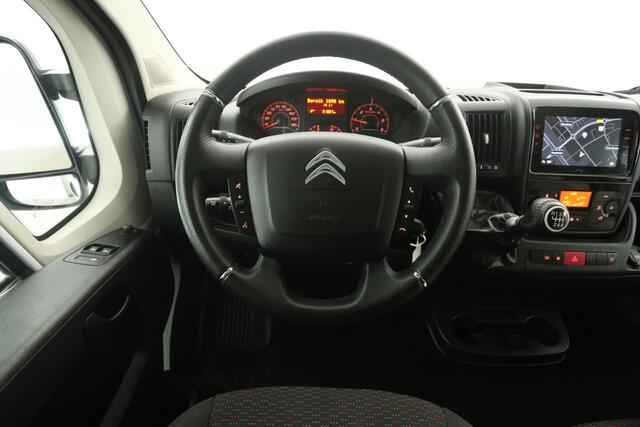 Citroen JUMPER 2.2 BlueHDi L2H2 140PK Airco Cruise Navigatie PDC 3 Persoons Elektrpakket Schuifdeur