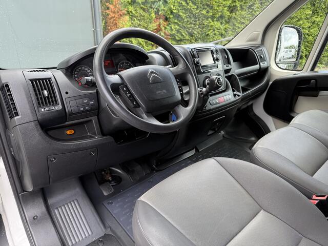 Citroen JUMPER 2.0 BlueHDi 164 PK EURO 6 / L3H2 / ZWAAR MAXI / 1e EIG. / AIRCO / INRICHTING / NAVI / CAMERA / 3-ZITS / 3 TONS TREKHAAK / 3000 KG AHG