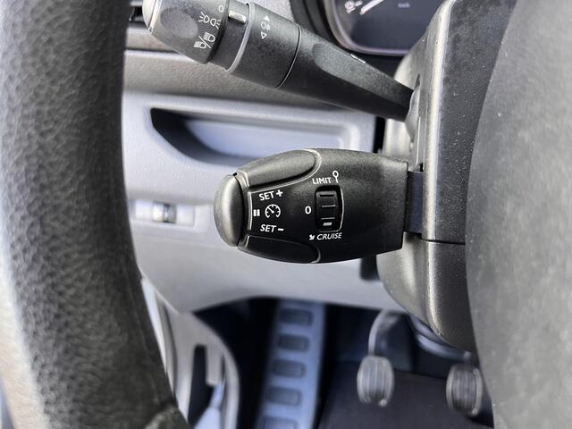Citroen JUMPY 2.0 HDI 120 XL DC Marge BTW en BPM vrij!! Airco Cruise controle Trekhaak 2500kg Navigatiesysteem 5-Persoons Parkeerhulp achter Apple carplay 1e eigenaar Euro 6 Bpm en Btw vrij voor particulier gebruik !!