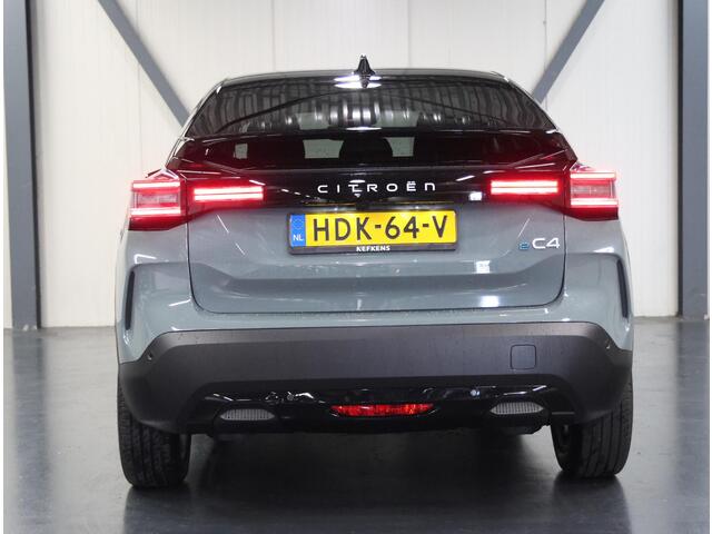 Citroen ë-C4 Max 156PK Extended range 54 kWh | AppleCarPlay/AndroidAuto | Adaptieve Cruise Control | Navigatie | LMV | Climate Control | 360'Camera | Head-Up Display | Armsteun | Isofix | Privacy Glass |
