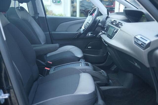 Citroen ë-C4 Grand SpaceTourer e-THP165 Shine Automaat-6 Trekhaak | Pano Dak | Apple Carplay/Android Auto | Camera & Sensoren | Stoelverwarming