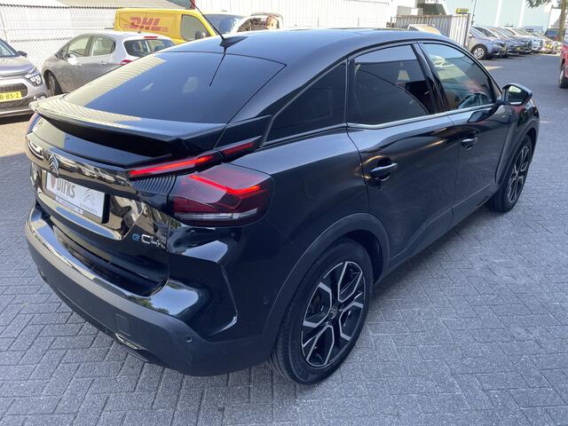 Citroen ë-C4 Shine Pack 50 kWh (Elektrisch Schuifdak - Stoelverwarming - Camera - Keyless Entry - Leder - 360gr Camera - Parkeersensoren V+A - Adaptieve Cruise Controle)