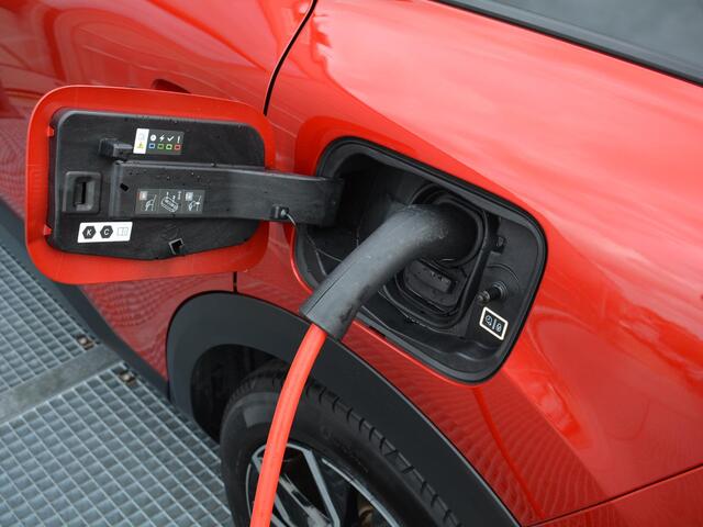 Citroen ë-C4 Feel Pack 50 kWh 136pk | Navigatie | Achteruitrij camera |