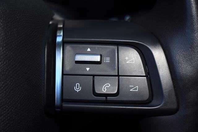 Citroen ë-C4 Feel Edition 50 kWh | Navigatiesysteem | Airconditioning ECC | Camera Achter | Parkeersensoren | Stoelverwarming | Apple Carplay & Android Auto | Head up Display | isofix bevestigingspunten | Deelbare achterbank | Zeer compleet!