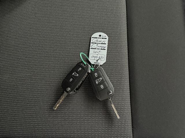 Citroen ë-Jumpy 75Kwh Lang | 330 Km WLTP | Airco | Cruise | Multimedia | 3-Persoons