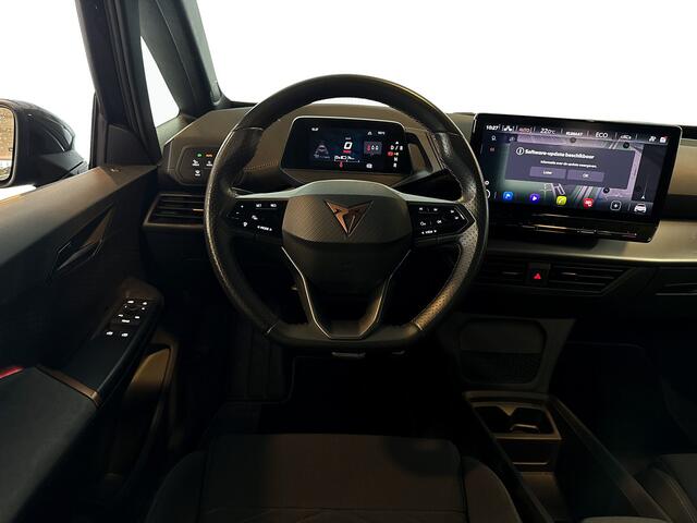 Cupra Born Business One 204pk 62 kWh / Voorstoelen verwarmd / Navigatiesysteem / Achteruitrijcamera