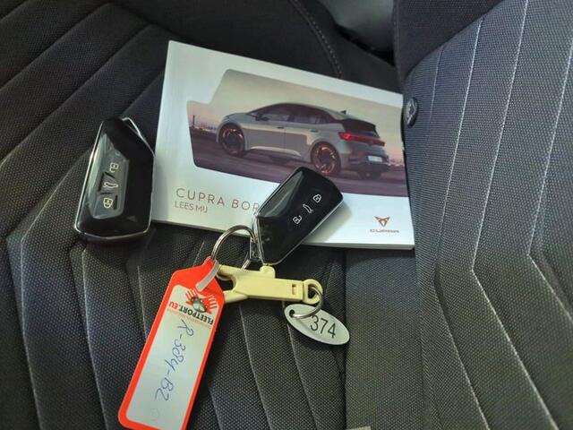Cupra Born Business 62 kWh | Navigatie | 45.000 km! *Wordt verwacht*