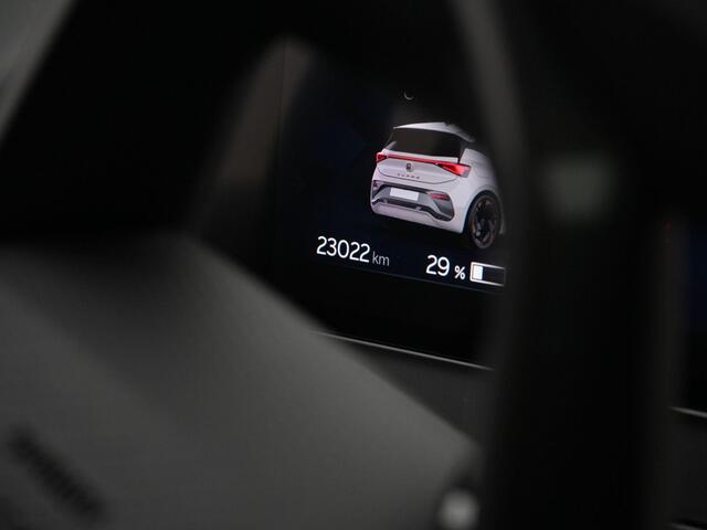 Cupra Born Performance 82 kWh 231 pk eBoost | Achteruitrijcamera | Navigatie | Stuur verwarmd