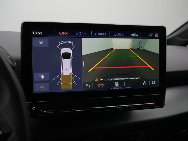 Cupra Born Performance 82 kWh 231 pk eBoost | Achteruitrijcamera | Navigatie | Stuur verwarmd