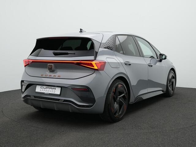 Cupra Born Copper Edition 62 kWh 204 pk | Panoramadak | Adaptief sportonderstel | Stuur-/stoelverwarming | Head-up display | Achteruitrijcamera