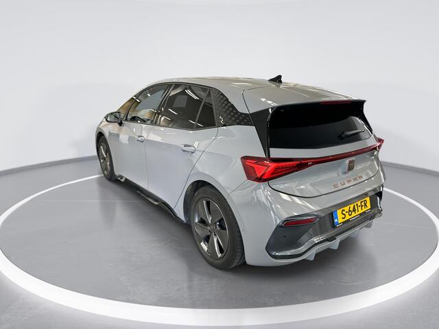 Cupra Born 204pk Business 62 kWh · Apple/Android Car Play · 360 camera · Dodehoek Detectie · P-Sensoren · Navigatie · 18'' Inch ·