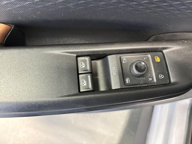 Cupra Born 204pk Business 62 kWh · Apple/Android Car Play · 360 camera · Dodehoek Detectie · P-Sensoren · Navigatie · 18'' Inch ·