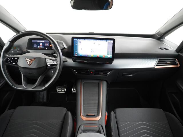 Cupra Born Adrenaline One 62kWh 3 Fase 204PK SOH 92% Sport Stoelen+Verwarmd Apple Carplay Android Adap.Cruise Navi Camera 19" Pdc-a+v LED ParkAssist Ecc Keyless Advanced Front assist Sport-Onderstel Onlineservices Privacy Glas E-sound luidspr v e-call Led AEB Bots-W