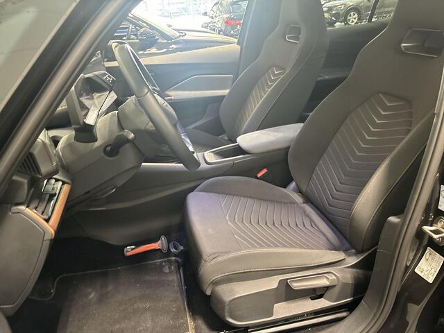 Cupra Born Adrenaline 231pk 62 kWh · Camera · Keyless · Apple/Android Car Play · Navigatie · Stoel & Stuurverwarming · 19'' Inch · Garantie t/m 05-12-2028 of 100.000km