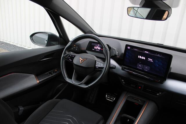 Cupra Born Essential 62 kWh | Incl. 12 maanden garantie | Cruise control | Stuurverwarming | Apple carplay/Android auto | Parkeersensoren | DAB radio | Climate control |