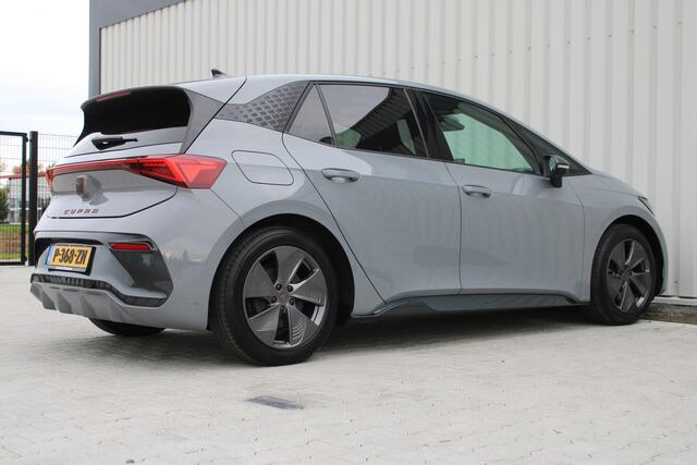 Cupra Born Essential 62 kWh | Incl. 12 maanden garantie | Cruise control | Stuurverwarming | Apple carplay/Android auto | Parkeersensoren | DAB radio | Climate control |