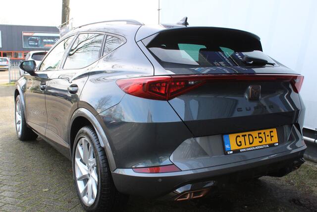 Cupra Formentor 1.4 e-Hybrid Business Achteruitrijcamera, Navigatie, Parkeer assistent, Adaptive cruise control, DAB, Airco, Stoelverwarming, LED lampen