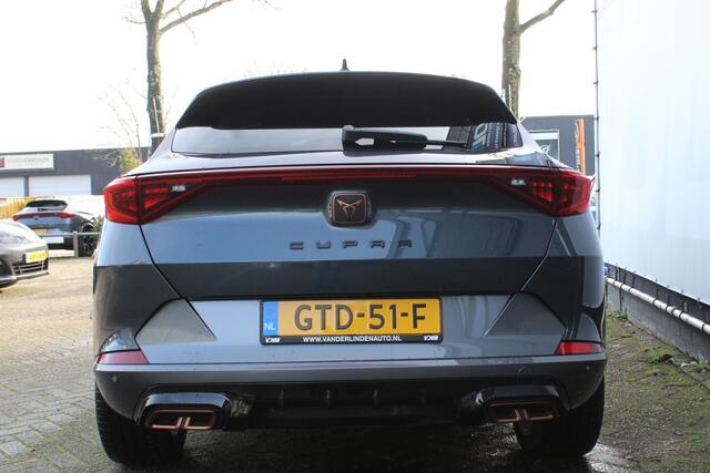 Cupra Formentor 1.4 e-Hybrid Business Achteruitrijcamera, Navigatie, Parkeer assistent, Adaptive cruise control, DAB, Airco, Stoelverwarming, LED lampen