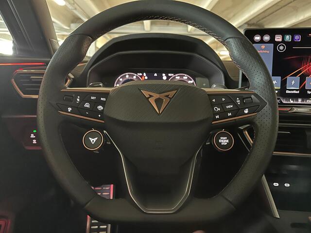 Cupra Formentor 1.5 TSI e-Hybrid VZ Performance Panoramisch schuif/kanteldak Matrix LED / Sennheiser / Wegklapbare Trekhaak