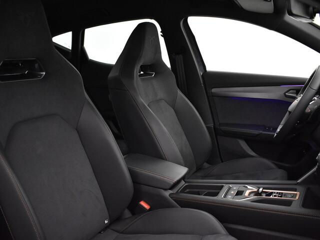 Cupra Formentor 1.5 Tsi 272pk e-Hybrid VZ Performance · Camera · Keyless · Elek. Bestuurderstoel · Apple/Android Car Play · Elk. Trekhaak · 19'' Inch · Garantie t/m 23-01-2028 of 100.000km