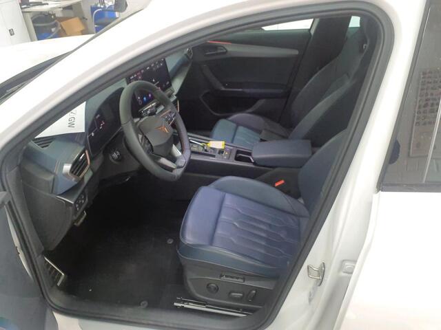 Cupra Formentor 1.4 e-Hybrid VZ Black Edition Sfeer | Camera | Matrix Led | Carplay | Leder | Memory | Ad Cruise | Stuur+Stoelverwarming | Elek Klep | Climate Control