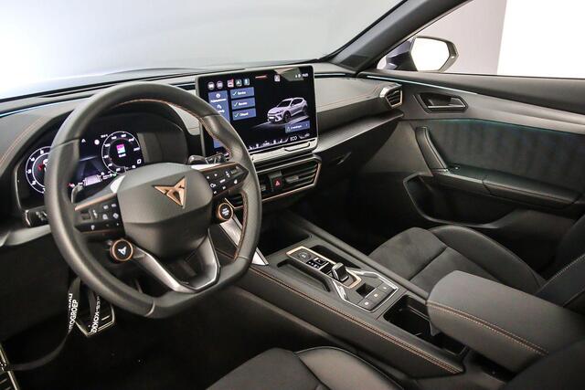 Cupra Formentor VZ Performance 1.5 TSI e-Hybrid 272pk DSG Automaat Trekhaak, Adaptive cruise control, Achteruitrijcamera, Elektrische achterklep, Stuurwiel verwarmd