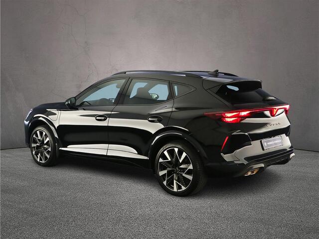 Cupra Formentor VZ Performance 1.5 TSI e-Hybrid 272pk DSG Automaat Trekhaak, Adaptive cruise control, Elektrische achterklep, Achteruitrijcamera, LED koplampen, Stuurwiel verwarmd