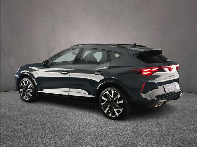 Cupra Formentor VZ Performance 1.5 TSI e-Hybrid 272pk DSG Automaat Trekhaak, Elektrische achterklep, Adaptive cruise control, Achteruitrijcamera, LED koplampen, Stuurwiel verwarmd