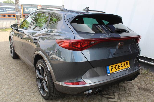 Cupra Formentor 2.0 TSI 4DRIVE 310pk Sport stoelen l adaptief cruise control l Stoel + Stuur verwarming l 360 sensoren + achterruit camera l automatisch parkeren