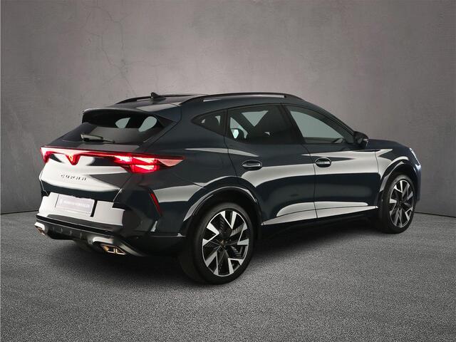 Cupra Formentor VZ Performance 1.5 TSI e-Hybrid 272pk DSG Automaat Trekhaak, Elektrische achterklep, Adaptive cruise control, Navigatie, Achteruitrijcamera, Stuurwiel verwarmd