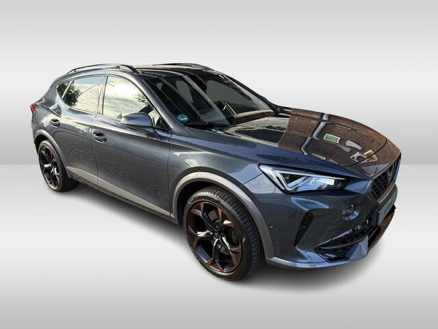 Cupra Formentor 1.4 e-Hybrid VZ Performance | 245 pk / 180Kw | verwarmde stoelen + stuurwiel | half leder bekleding | Apple Carplay/Android Auto |