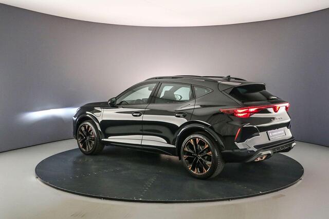 Cupra Formentor Business 1.5 TSI eHybrid 204pk DSG Automaat Panoramadak, Adaptive cruise control, Navigatie, Elektrische achterklep, 360 camera, Achteruitrijcamera, LED verlichting