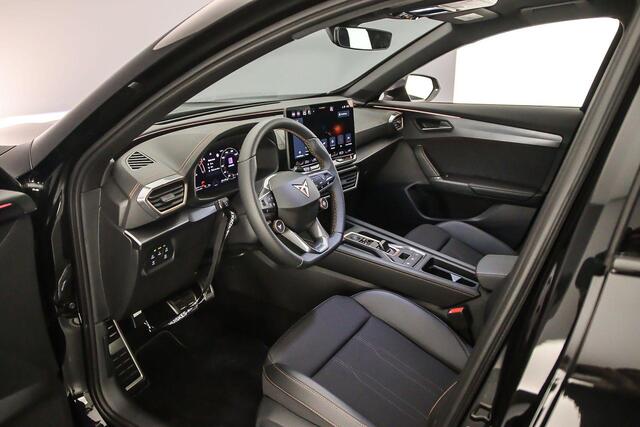 Cupra Formentor Business 1.5 TSI eHybrid 204pk DSG Automaat Panoramadak, Adaptive cruise control, Navigatie, Elektrische achterklep, 360 camera, Achteruitrijcamera, LED verlichting