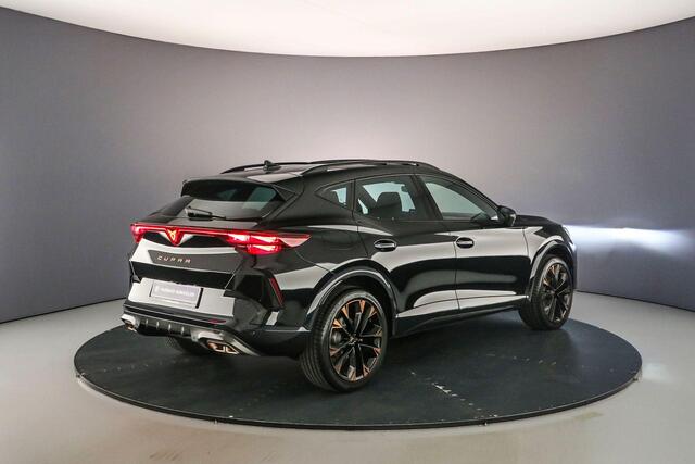 Cupra Formentor Business 1.5 TSI eHybrid 204pk DSG Automaat Panoramadak, Adaptive cruise control, Navigatie, Elektrische achterklep, 360 camera, Achteruitrijcamera, LED verlichting