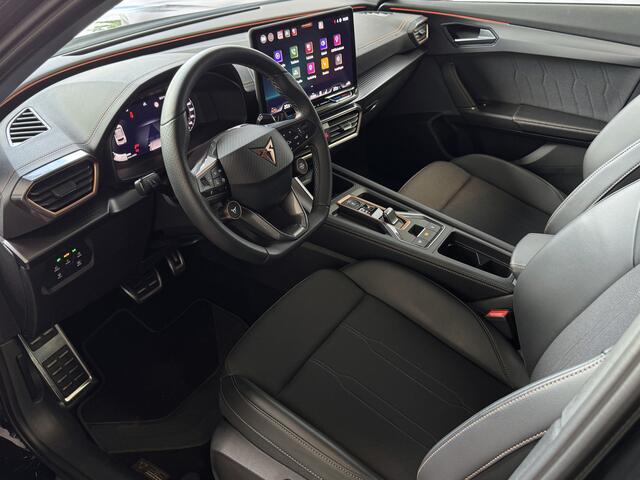 Cupra Formentor 1.5 TSI 150PK CAMERA ELEK.TREKHAAK STOEL/STUUR ELEK.KLEP VERW. LED LEER CARPLAY ZWARTE.HEMEL 10/2024