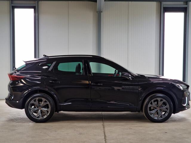 Cupra Formentor 1.5 TSI 150pk DSG/AUT MHEV facelift Wegklapbare trekhaak, Panoramadak, Winterpakket