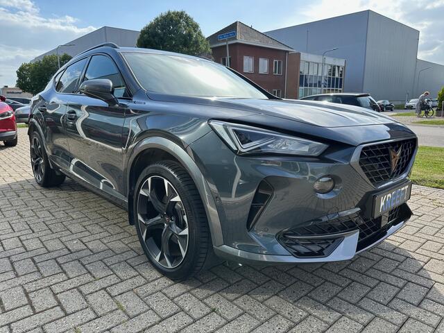 Cupra Formentor 1.4 e-Hybrid VZ Performance App connect | Camera