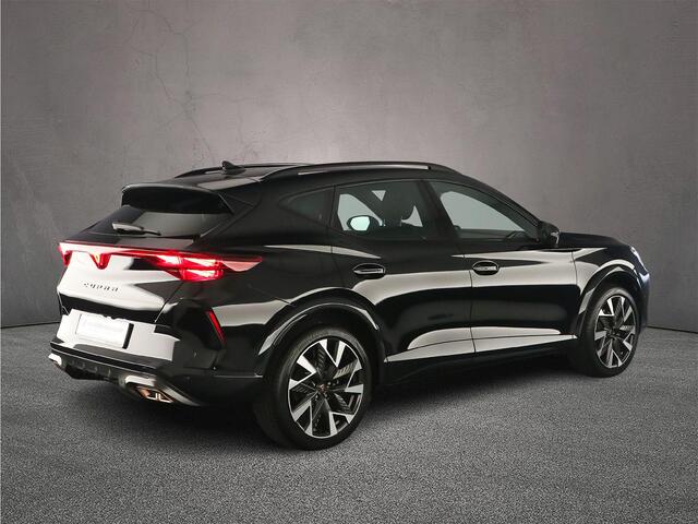 Cupra Formentor Business 1.5 TSI eHybrid 204pk DSG Automaat Trekhaak, Navigatie, Adaptive cruise control, 360 camera, Achteruitrijcamera, LED koplampen, Stuurwiel verwarmd