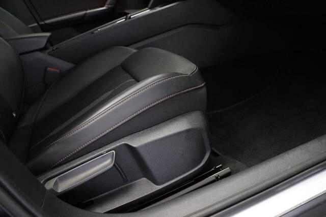 Cupra Formentor 1.4 e-Hybrid Performance | LED | DAB | STUURVERWARMING | CAMERA | 19"