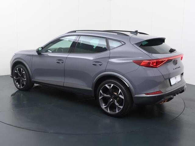 Cupra Formentor 1.4 e-Hybrid Adrenaline | 245 PK | SoH 89% | Led verlichting | Navigatiesysteem | Voorstoelen verwarmd | 19" LM velgen |