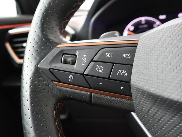 Cupra Formentor 1.4 e-Hybrid Adrenaline | 245 PK | SoH 89% | Led verlichting | Navigatiesysteem | Voorstoelen verwarmd | 19" LM velgen |