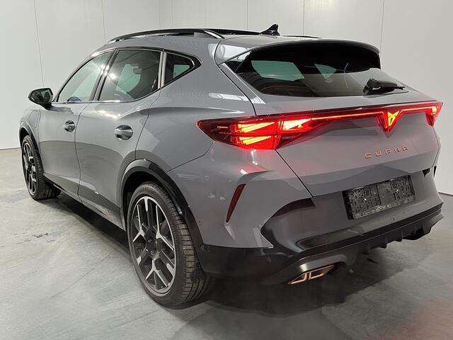 Cupra Formentor 1.5 TSI e-Hybrid VZ Performance / AUTOMAAT/ PANO/ 272PK/ GARANTIE TM 02-2027/ SENNHEISER/ ELEKTR. STOEL/ ALCANTARA/ FULL LINK/ MATRIX/ ADAPT. CRUISE/
