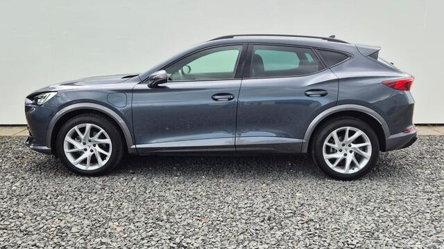 Cupra Formentor 1.4 e-Hybrid Panorama dak - Camera achter - ACC - Stoel verwarming